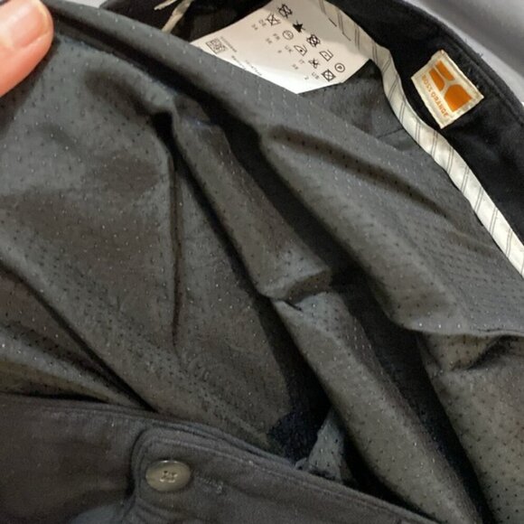 Hugo Boss Black Trousers Wool comfort fit style Pleated - Picture 15 of 16